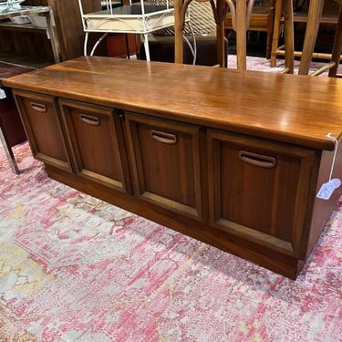 Classic Lane cedar chest. 48” x 17” x 18” 