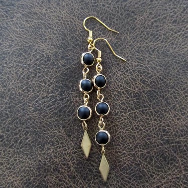 Brass and black agate dangle earrings 