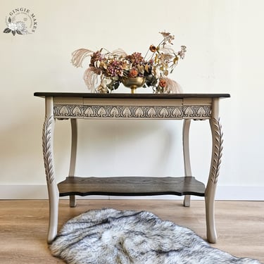 Vintage Solid Oak Desk/Vanity **please read ENTIRE listing prior to purchasing SHIPPING is NOT free 