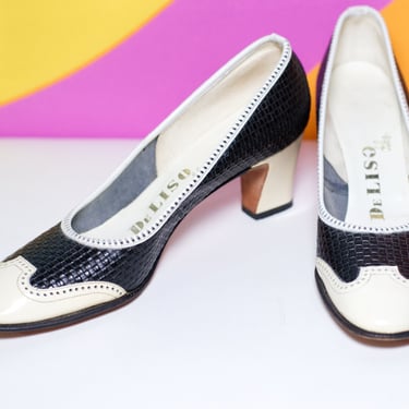 Vintage 1960s Cream and Navy Brogue Pumps by DeLiso Debs Size 6 | 6.5 