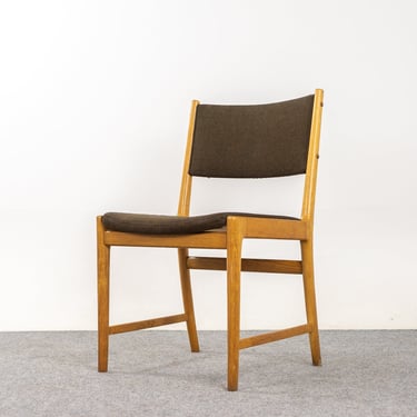 6 Danish Modern Oak Dining Chairs By Kai Lyngfeldt Larsen - (322-238) 