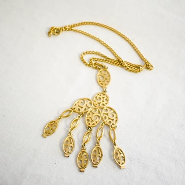 1960s Gold Scrolled Pendant and Chain Necklace 