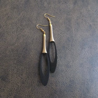 Long black and gold earrings 