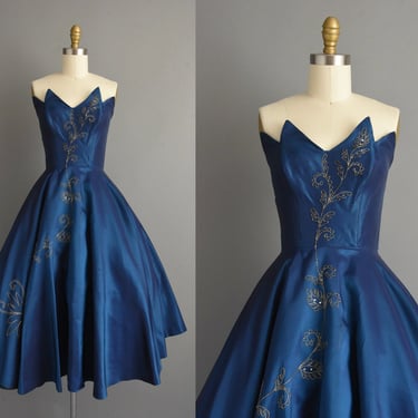 vintage 1950s dress | Gorgeous Strapless Cocktail Party Bridesmaid Sweeping Full Skirt Dress | Small | 50s dress 