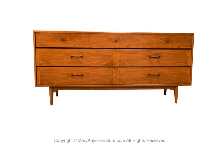 Mid-Century Lane Acclaim Dovetail Walnut Dresser 