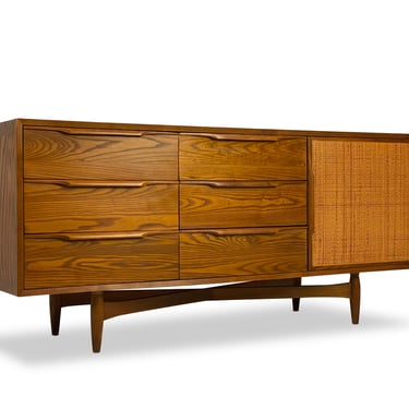 Heywood Wakefield Danish Modern Triple Dresser Model A629, Circa 1961 - *Please ask for a shipping quote before you buy. 