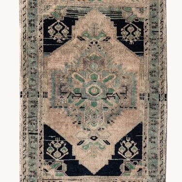 Vintage Turkish Mini Rug No. 553 | 1'10 x 3'4