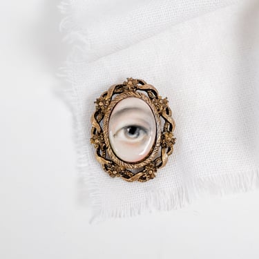 Harrietta Lover's Eye Brooch