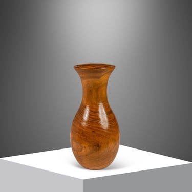 Mid-Century Organic Modern Wood-Turned Hand Sculpted Vase in Solid Honey Oak, USA, c. 1970's 