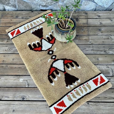 Vintage 1970s 2'x4' hooked rug with eagle pattern / Native American-inspired handmade super-soft shag throw rug 