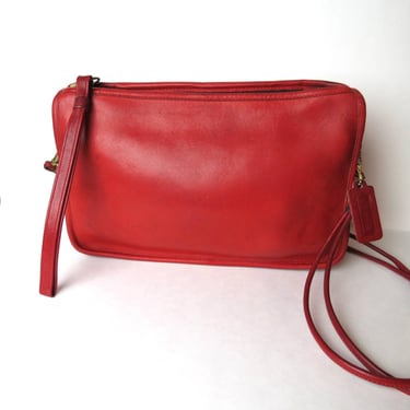 Vintage 1970s Coach leather basic bag NYC USA shoulder crossbody red 