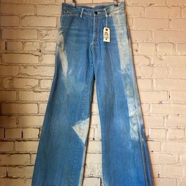 30” Waist, Vintage 1970s Sun Faded Light Wash 