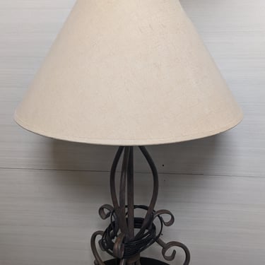 Vintage Lamp with Shade 19.25 x 34