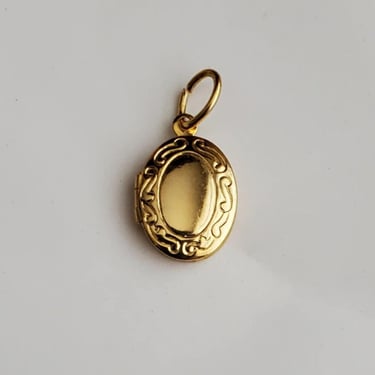 Miniature Victorian Revival Locket Pendant - Tiny Locket - Vintage Accessories 