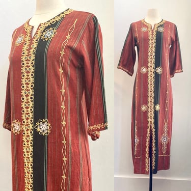 Vintage EMBROIDERED CAFTAN / Cotton Linen + Gold Thread / BELL Sleeves / Made in Pakistan 