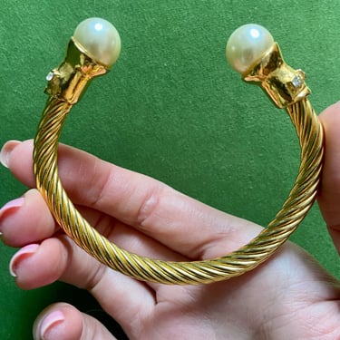 Designer Style Gold Twist Pearl Cabochon Bracelet