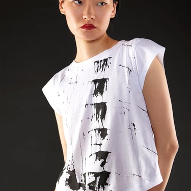 Printed Cap Sleeve T-Shirt in WHITE or BLACK