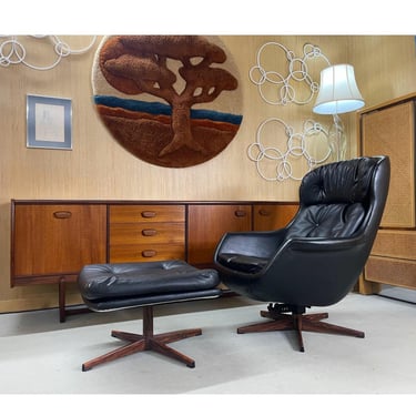 Mid-Century Modern Selig Imperial Swivel Lounge Chair Recliner and Ottoman 