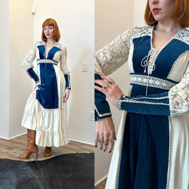 Vintage 1970s Dress / 70s Gunne Sax Velvet Lace Maxi Dress / White Blue ( XS ) 