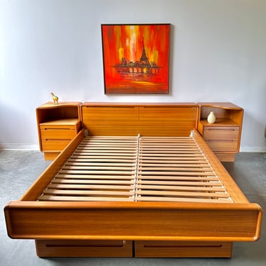 Danish MCM Teak Queen Platform Bed With Storage 