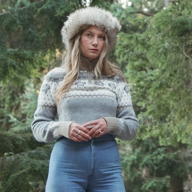 90's Bogner Wool + Cashmere Fair Isle Sweater, Ski Bunny Embroidered Snowflake Mock Neck Pullover Half Zip Sweater, Women's Small Medium 