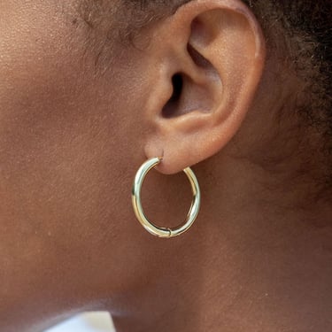 Perfect Larger 18kt Gold Filled Huggie Hoop Earrings, Gold Hoop Earring, Huggie Hoops,Basic Gold Filled Earring,Gold Earring 