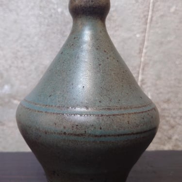 Mid-Century Modern Herman Roderick Volz Hand Thrown Pottery Vase 