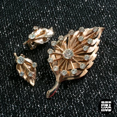 Pretty Vintage 60s 70s Gold Rhinestones Leaf Brooch & Earrings Set 