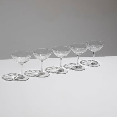 SET DE 5 COUPES À CHAMPAGNE EN CRISTAL, BACCARAT, 1930s