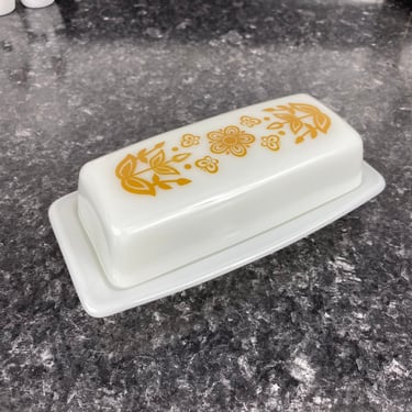 Vintage Pyrex Butterfly Gold Covered Butter Dish, 1970s Butterfly Gold Tabletop Ware, White Daisy Orange Butterfly Dish Set, Grandmas Dishes 