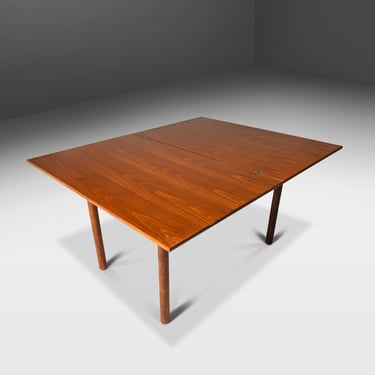 Mid-Century Modern Extension Flip-Flap Folding Dining Table in Walnut in the Manner of Folke Ohlsson, USA, c. 1960's 