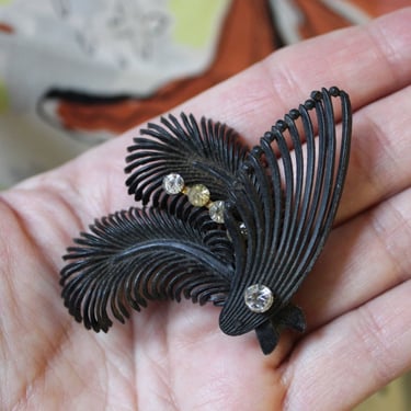 Vintage 40's 50s Black Celluloid Feather wing with rhinestones Earrings clip //  pin up Sweet 