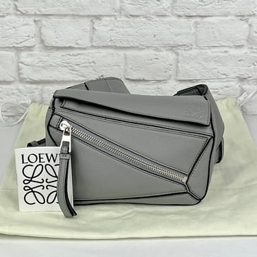 LOEWE  Mini Puzzle Edge Leather Belt Bag, Grey