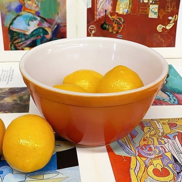 Vintage Pyrex Bowl Retro 1970s Flameglo Pattern + Orange to Red Ombre + 401 + Size 1.5 Pint + Ceramic + Kitchen Storage + MCM Decor 
