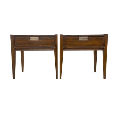 Pair of Mid Century Modern End Tables In Wood 