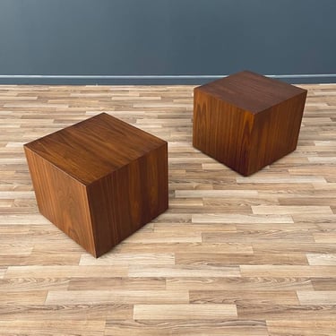 Pair of Mid-Century Modern Walnut Pedestal Cube Side Tables, c.1950’s 