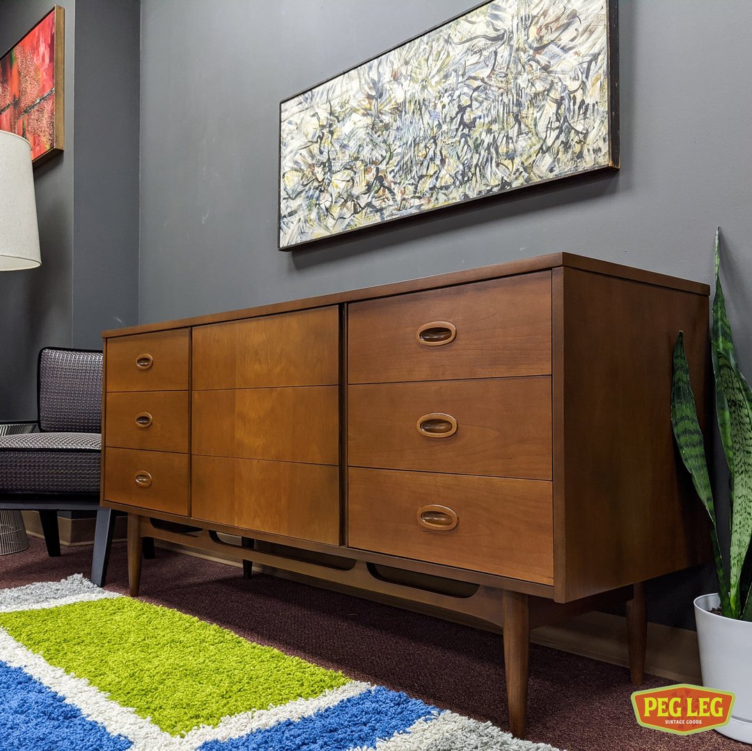 MidCentury Modern walnut 9drawer dresser with inset pulls Peg Leg