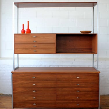 Restored Paul McCobb Hutch for the H. Sacks and Son Connoisseur Collection 