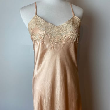 40’s 50’s long slip dress~ Cold rayon Bias cut  peachy pink with beige~ pinup style lingerie size 38 