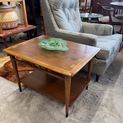 Lane Acclaim Walnut Side Table