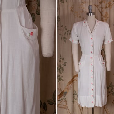 1950s Dress - Smart Pale Linen 50s Day Dress with Embroidered Rose Trim 