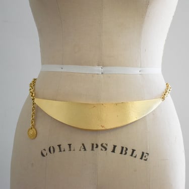 1980s/90s Matte Gold Metal Crescent and Chain Hip Belt 