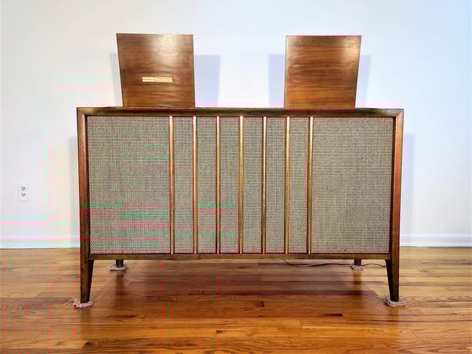 Vintage Analog Phone by Michael Mullan額装 Mid Century Drexel Motorola Stereo Console, Model SK33W