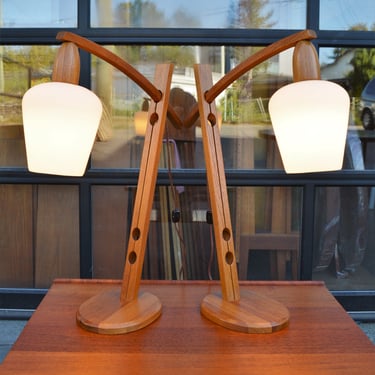 Fab Pair of Adjustable Cantilever Teak Table Lamps w/ Frosted Glass Globes