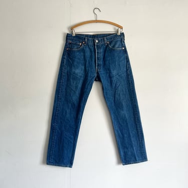 Vintage 90s Levis 501 Dark Medium Wash Jeans Button Fly Size 33 waist 