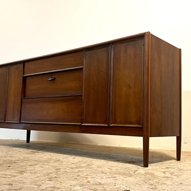 Vintage 1960s Drexel Parallel Sideboard by Barney Flagg For Drexel 