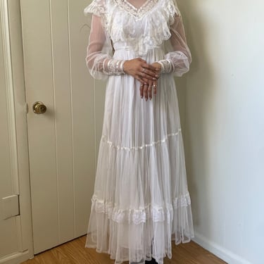 1970s Gunne Sax Bright White Netted and Lace Victorian Revival Wedding Dress size Small 