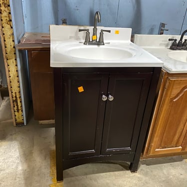 Single Freestanding Bathroom Vanity (2 Available)