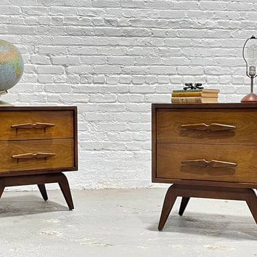 Pair of Sculpted Mid Century Modern WALNUT NIGHTSTANDS / Bedside Tables, c. 1960's 