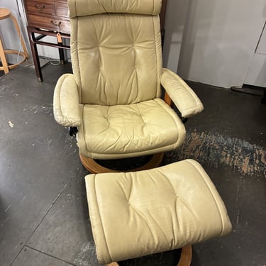 Ekornes Stressless Leather Recliner & Ottoman